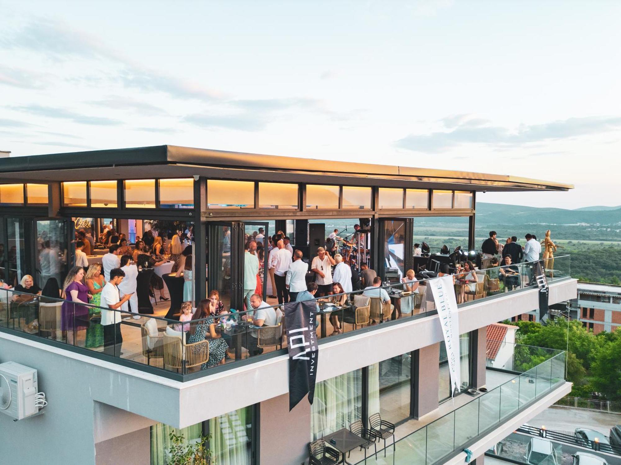 Royal Blue Resort & Residences Kavač Екстериор снимка