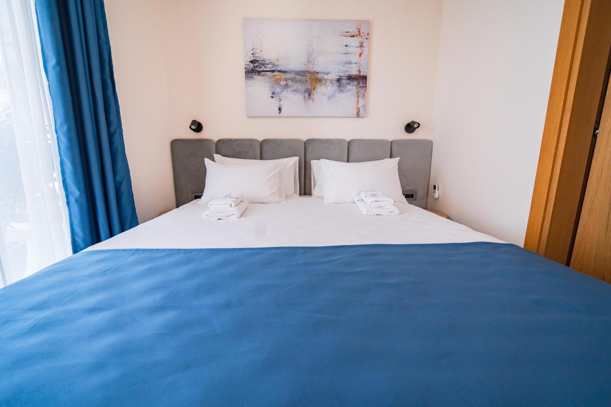 Royal Blue Resort & Residences Kavač Екстериор снимка