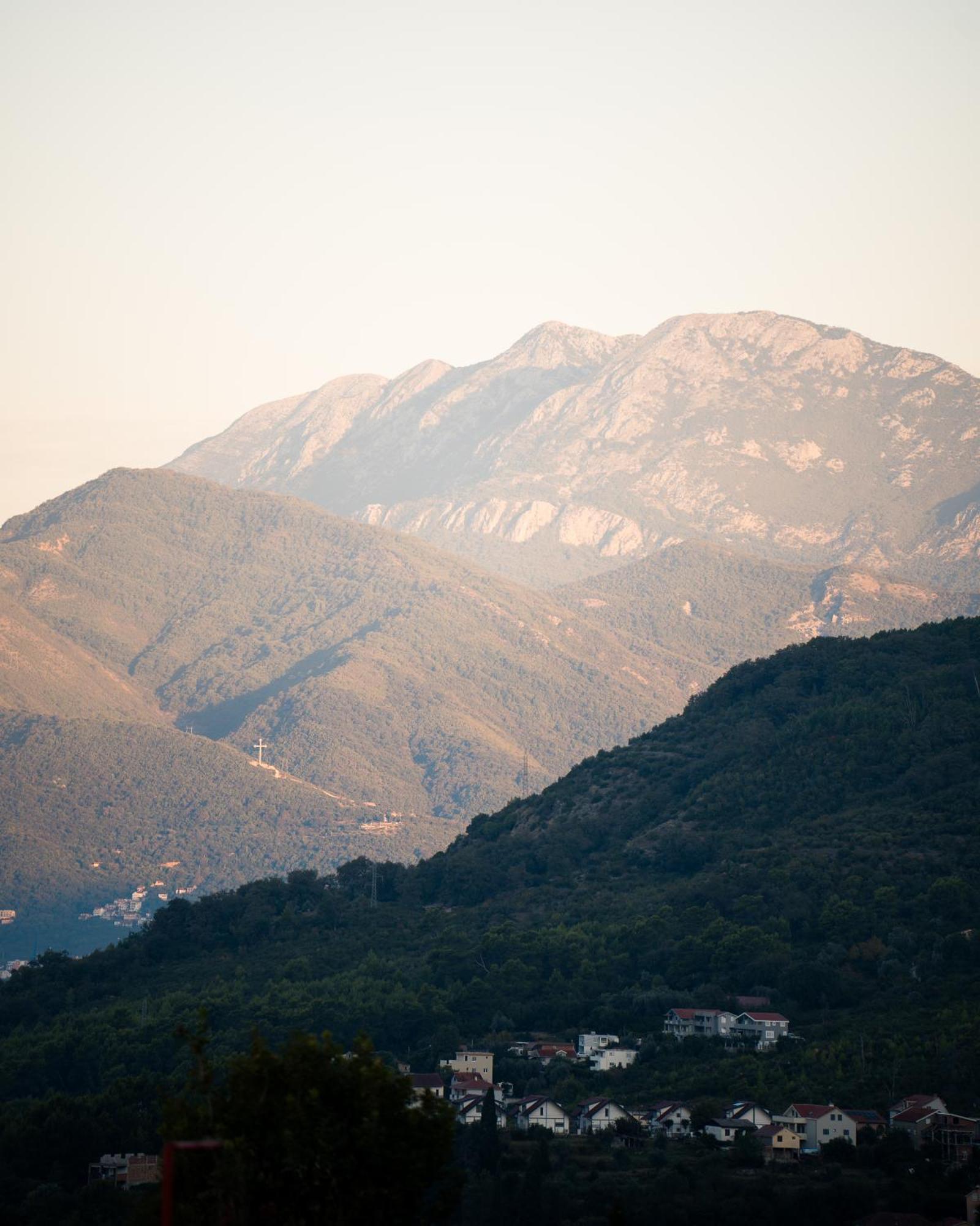 Royal Blue Resort & Residences Kavač Екстериор снимка